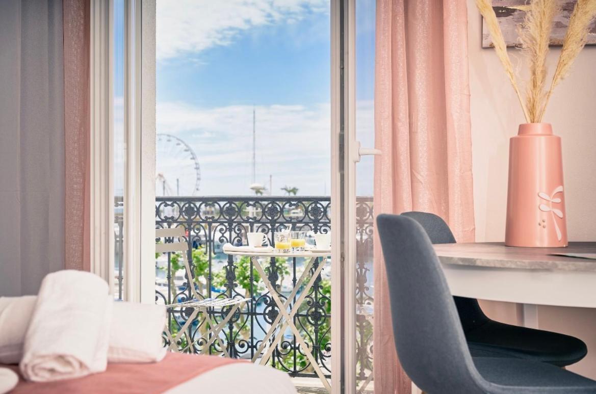 Hotel Du Vieux Port Saint-Raphaël 외부 사진